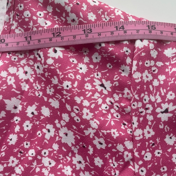NWOT 🦋 Pink floral wrap dress | Large - Picture 11 of 16